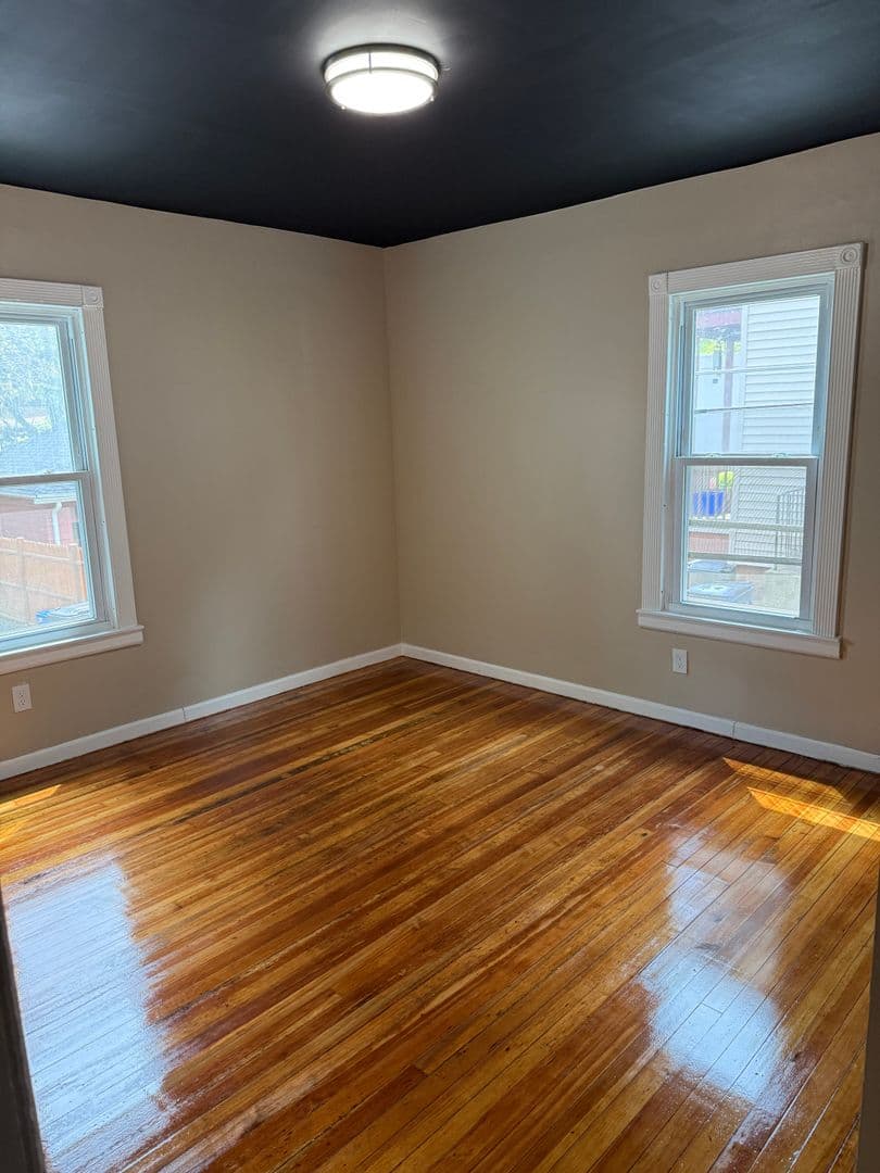 Hartford Apartment: 260-262 Oxford St