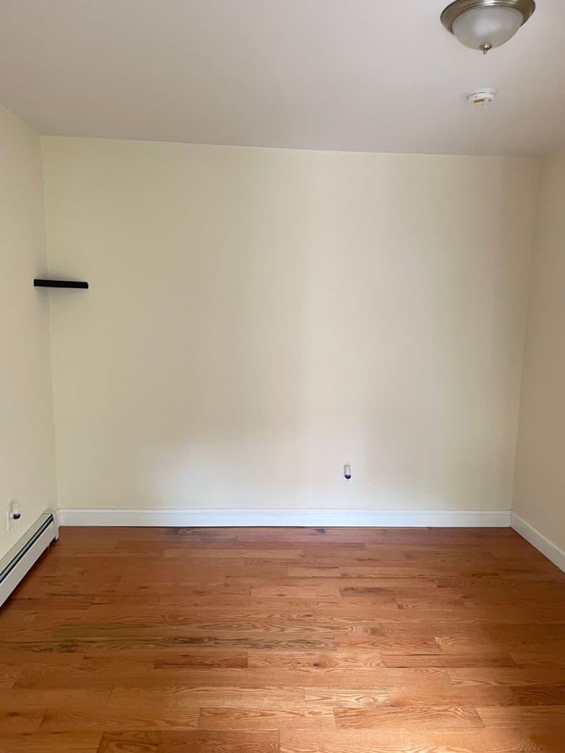 Hartford Apartment: 293-301 Farmington Ave.