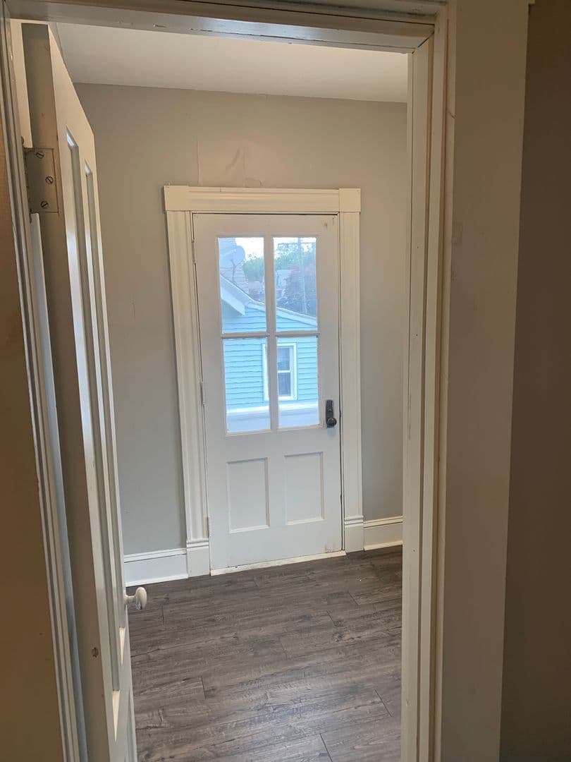 New Britain Apartment: 131 Lincoln St