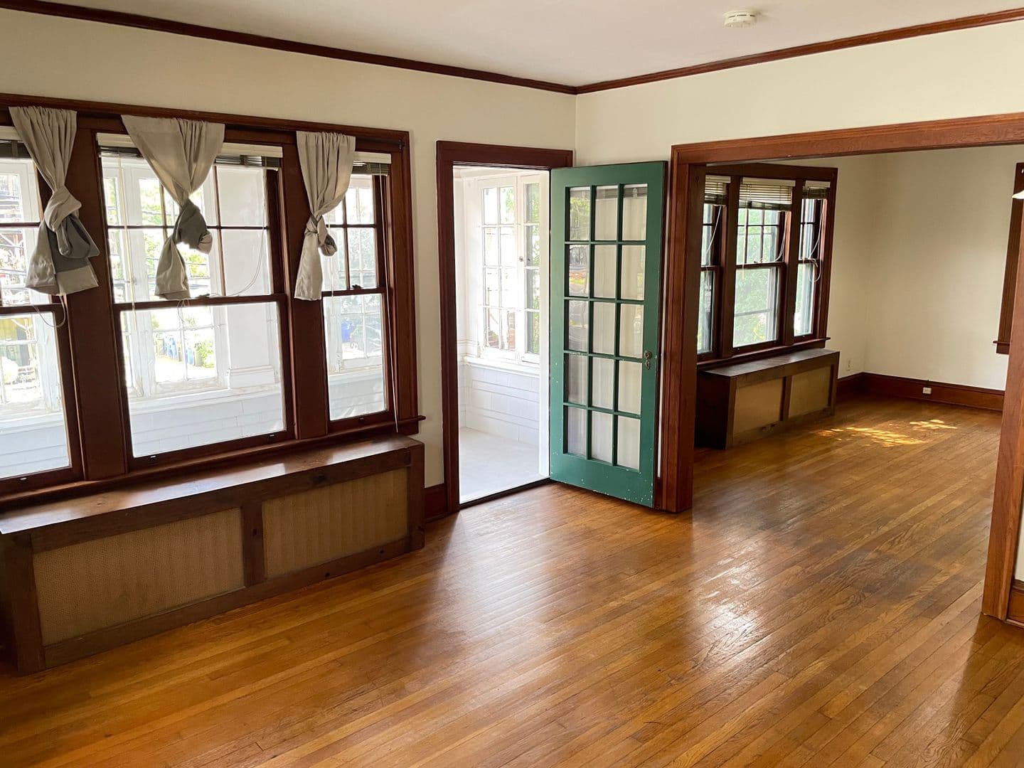 West Hartford Apartment: 11-13 Mitchell Place