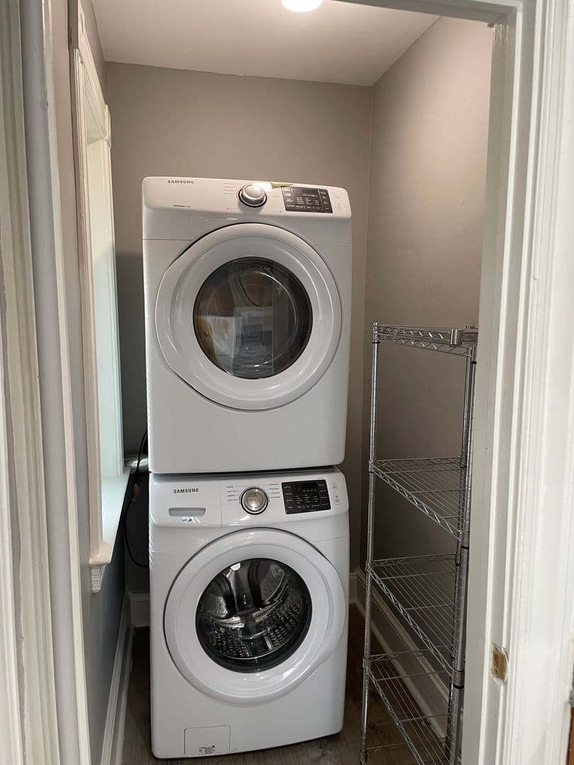 West Hartford Apartment: 33-35 Fairview St