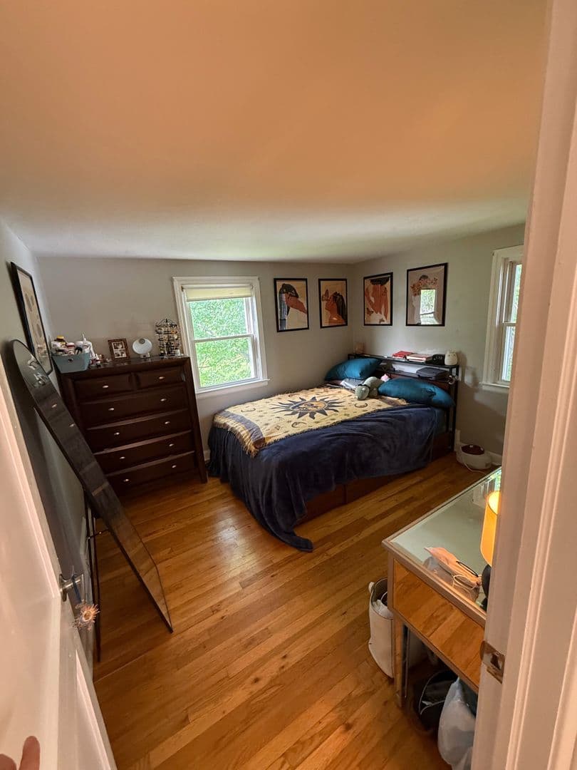 West Hartford Apartment: 120-122 Ardmore Road