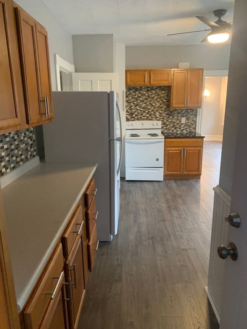 New Britain Apartment: 131 Lincoln St