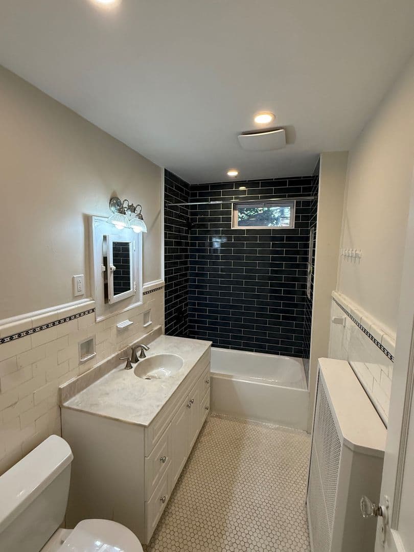 West Hartford Apartment: 76-78 Bretton Road