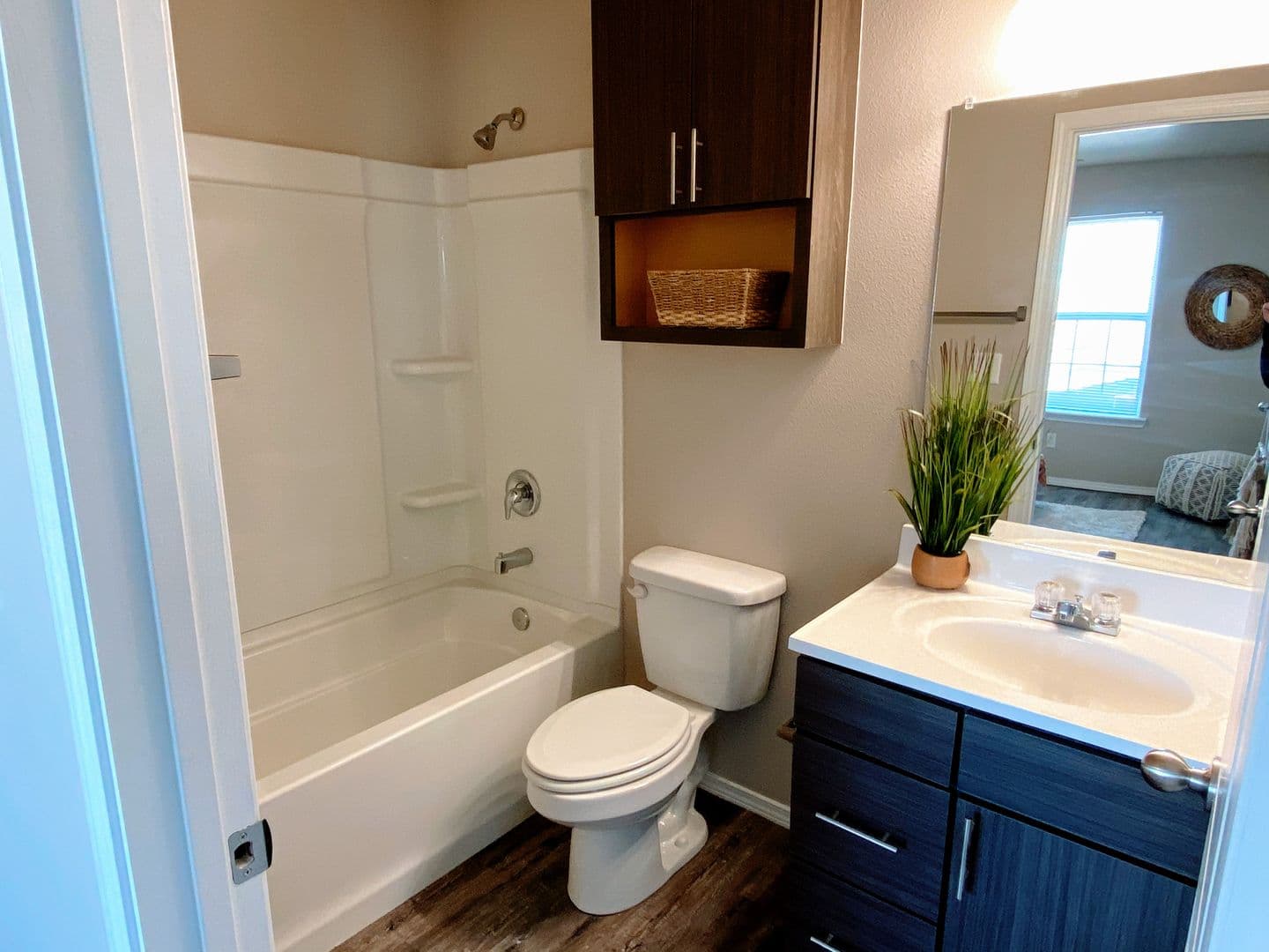 Lubbock Apartment: 3701 Clovis Rd