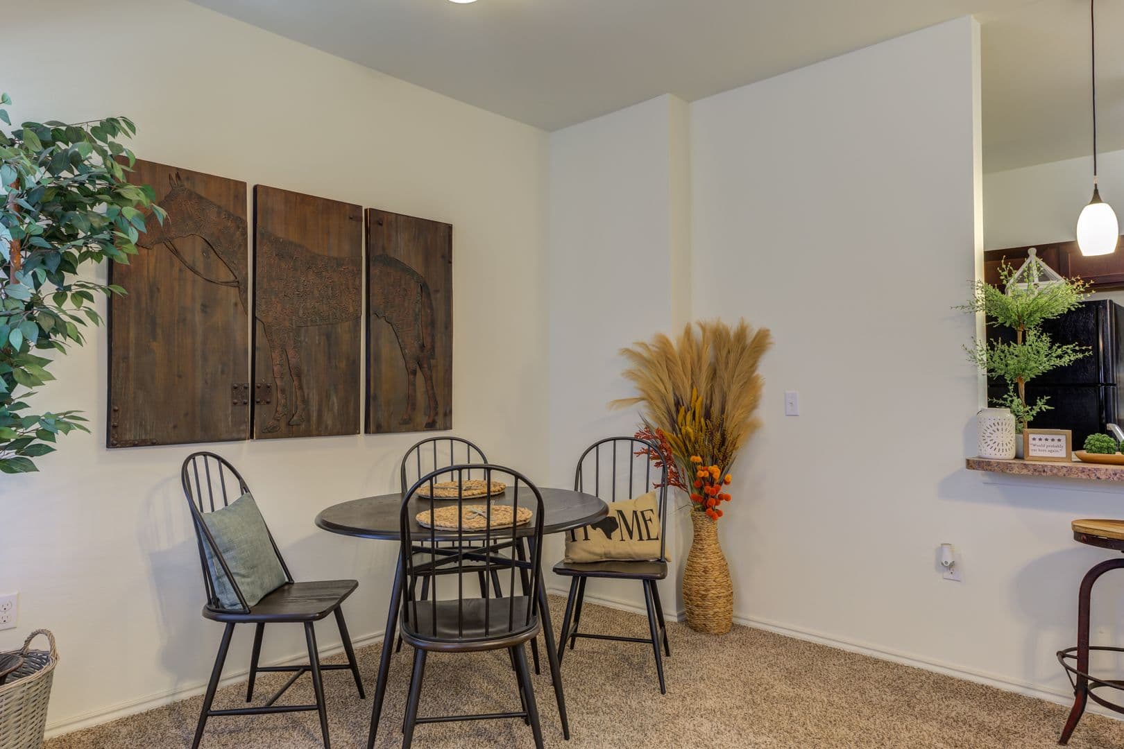 Lubbock Apartment: 1606 82nd St