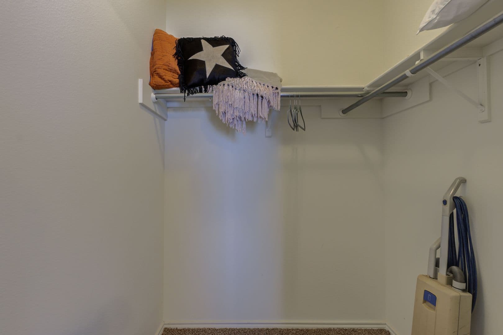 Lubbock Apartment: 1606 82nd St