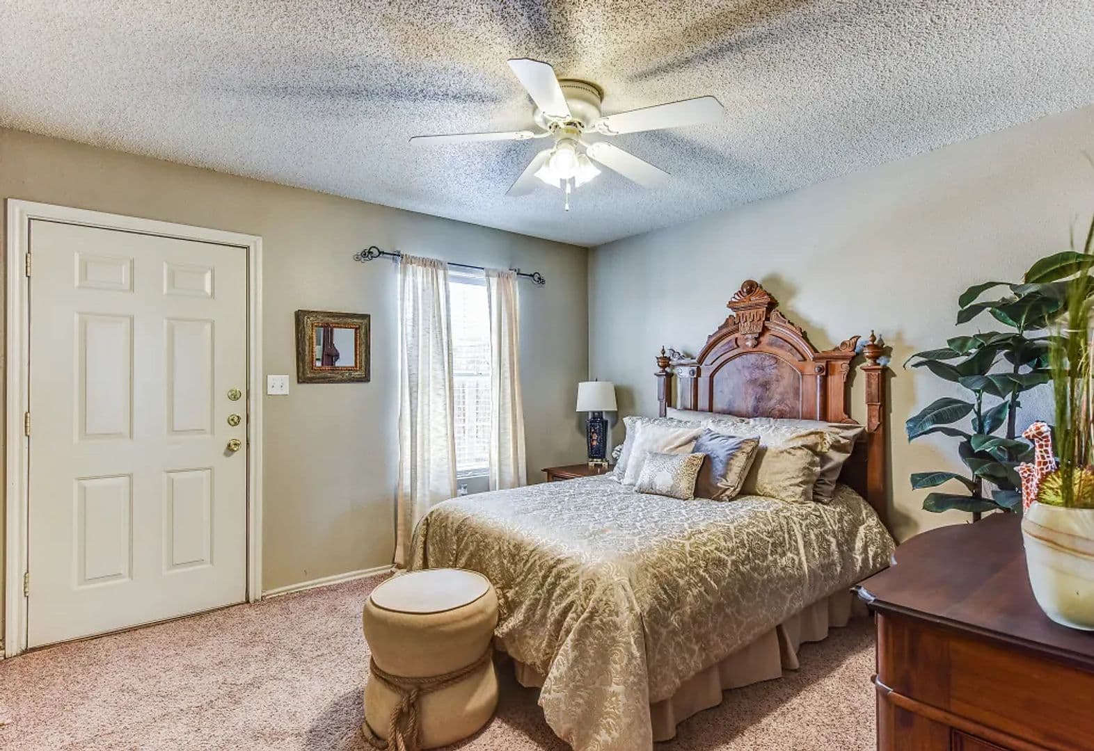 Lubbock Apartment: 2104 LaSalle Ave