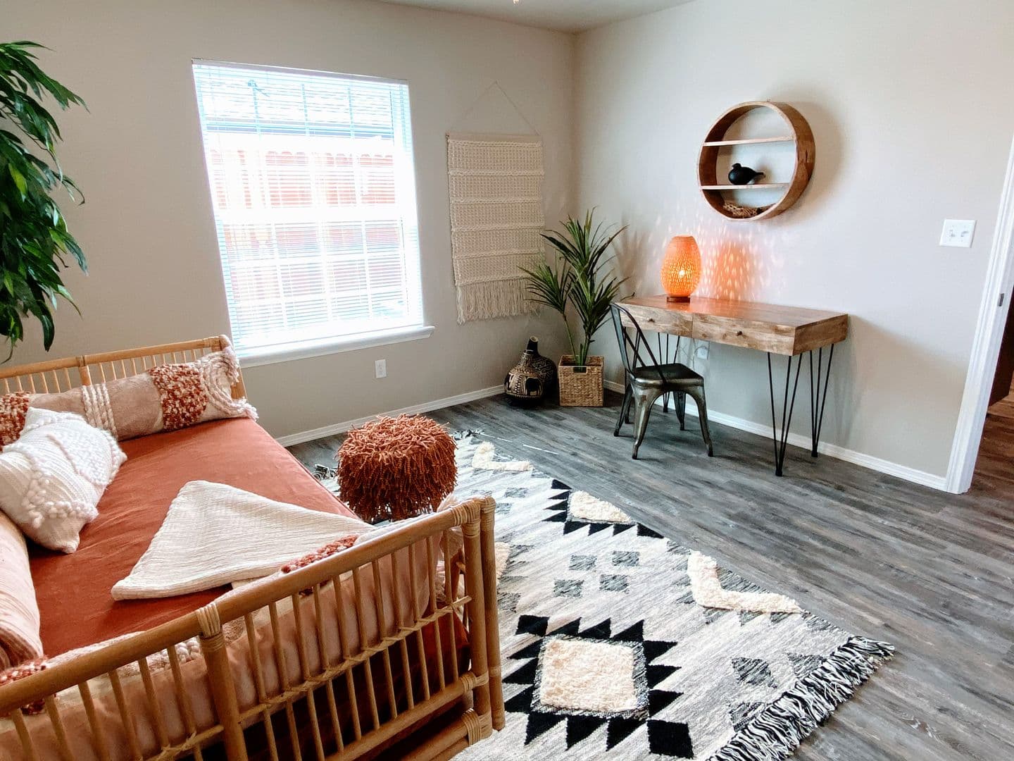 Lubbock Apartment: 3701 Clovis Rd