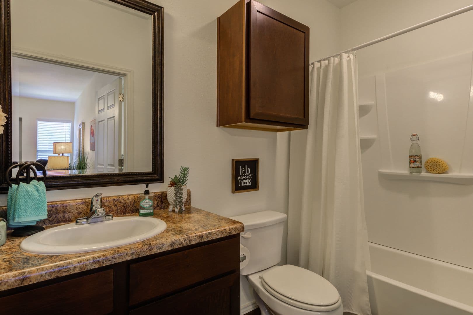 Lubbock Apartment: 1606 82nd St