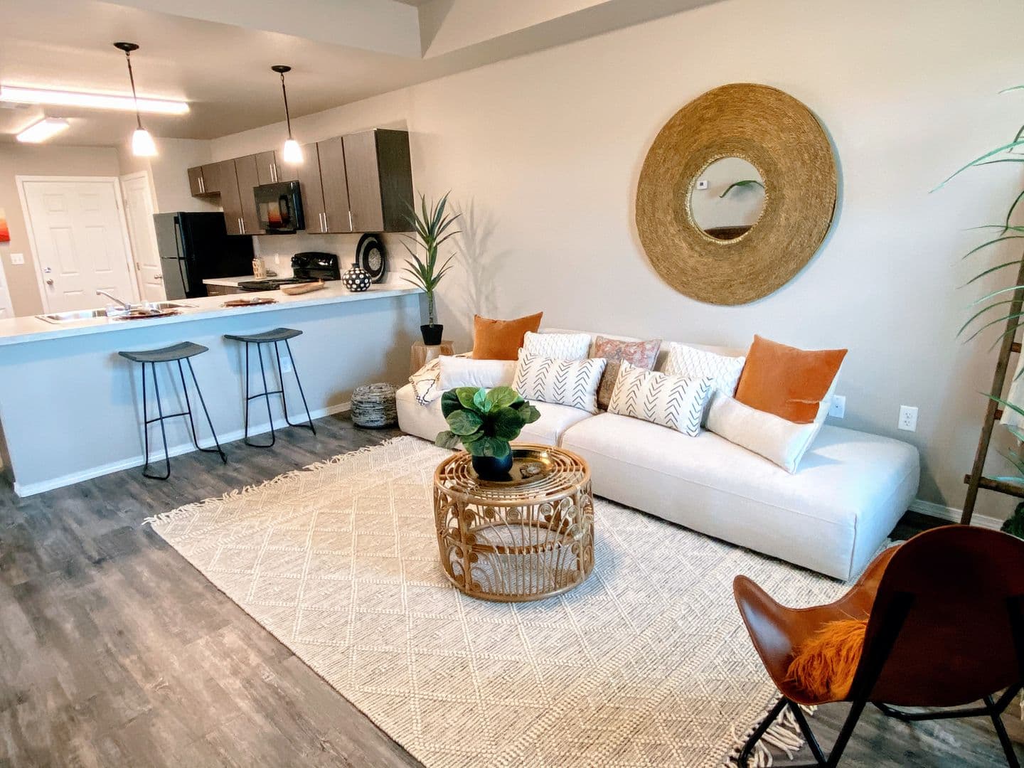 Lubbock Apartment: 3701 Clovis Rd