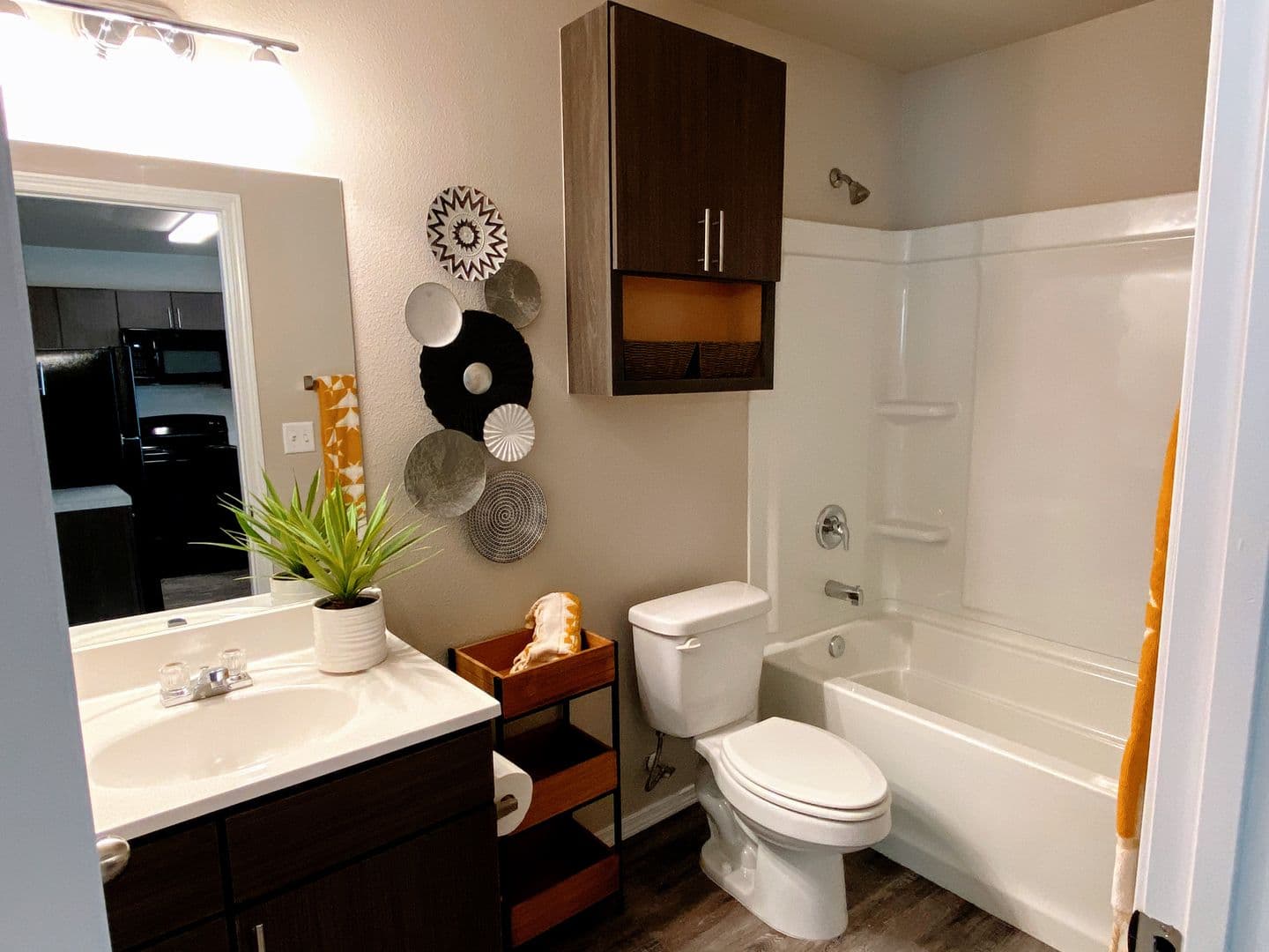 Lubbock Apartment: 3701 Clovis Rd