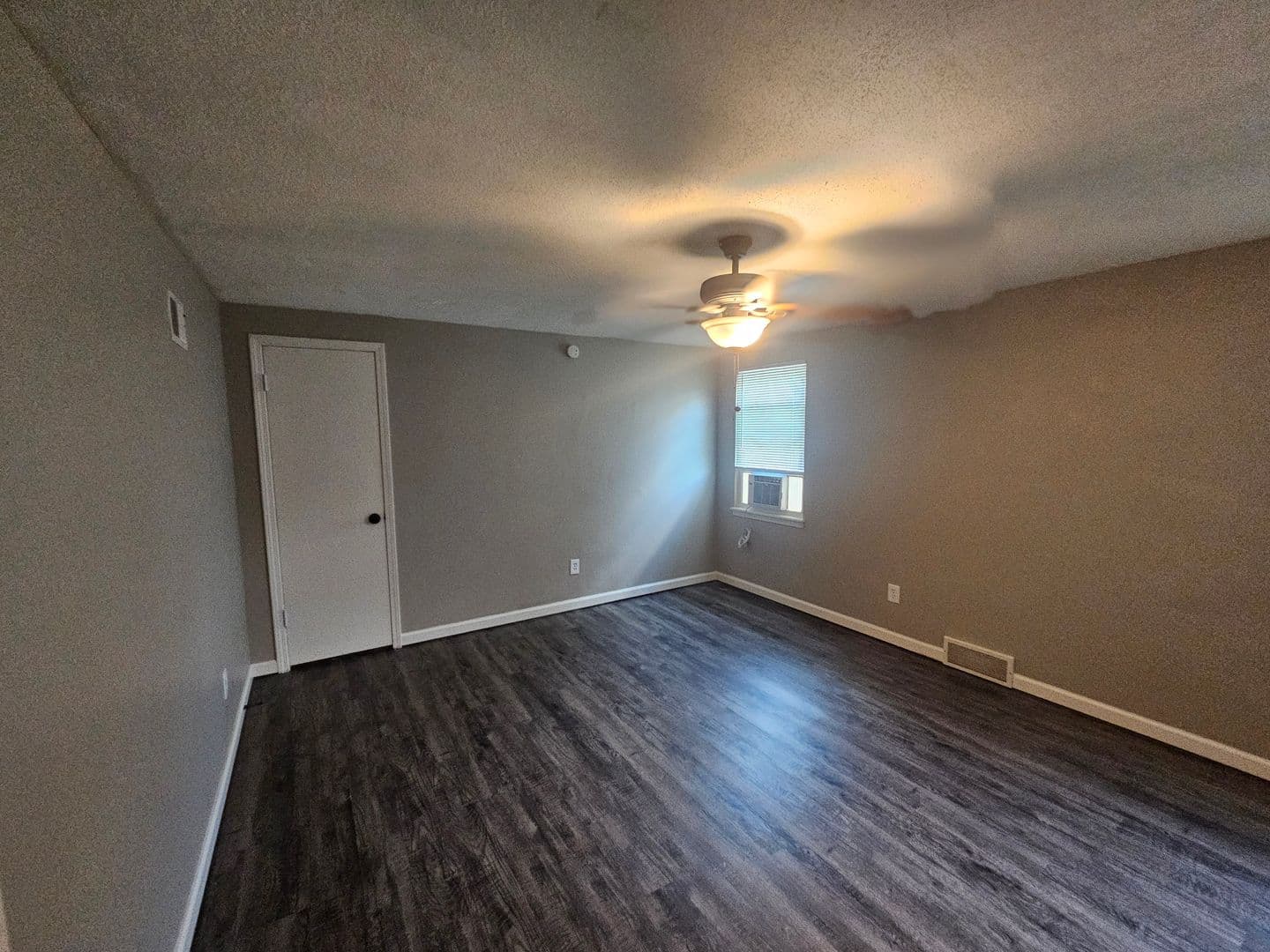 Kansas City House: 10013 N Harrison Drive