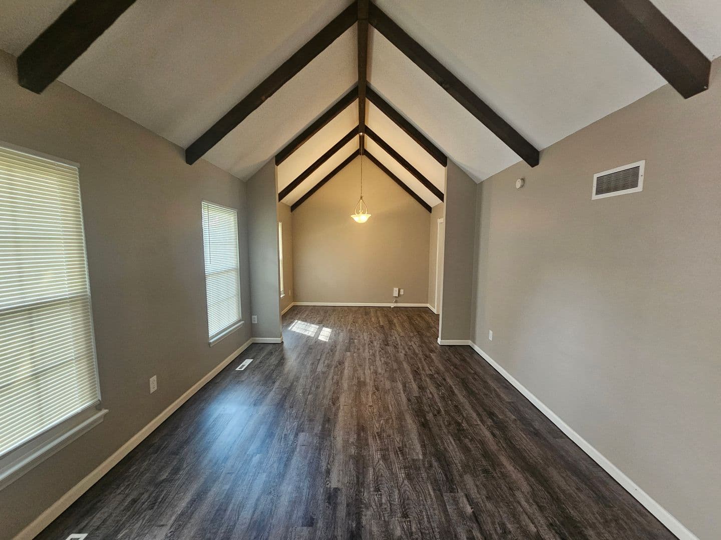 Kansas City House: 10013 N Harrison Drive