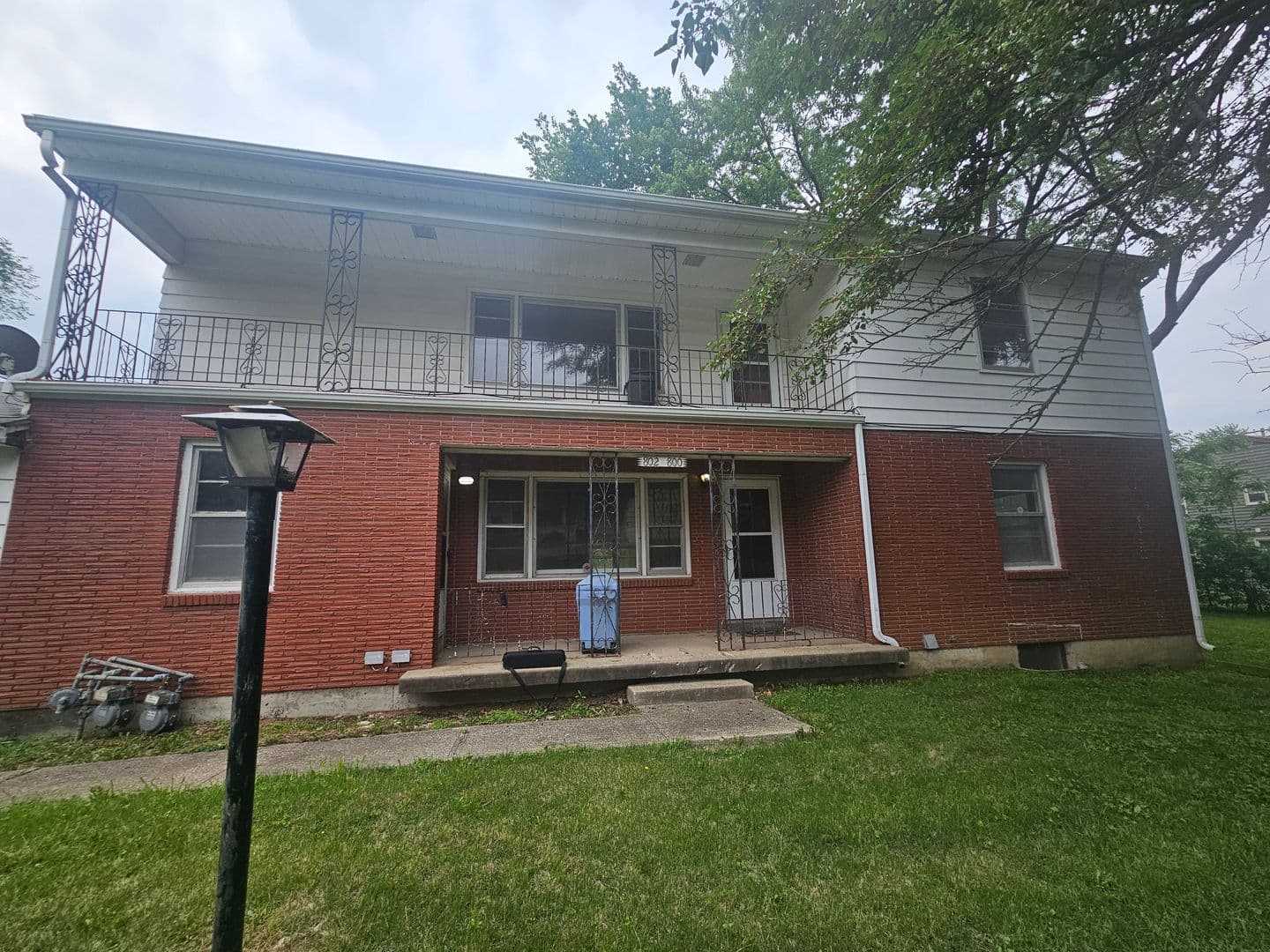 Kansas City Apartment: 800-802 E 75th Terrace