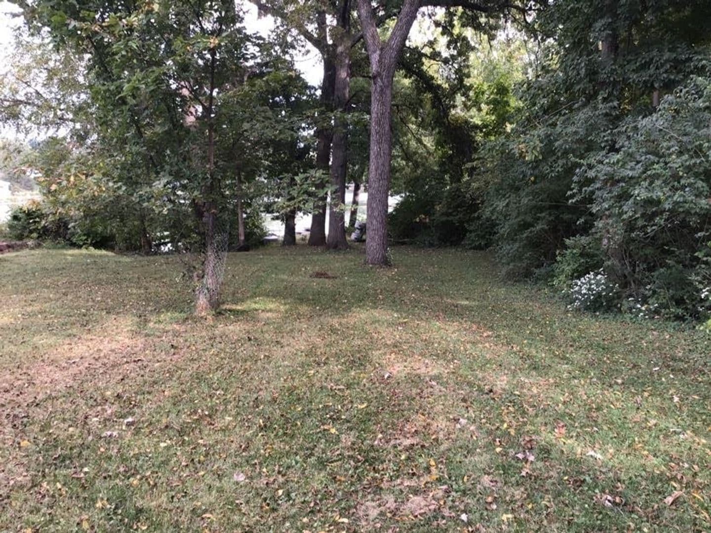 Kansas City House: 5323 NW Edgewood Circle