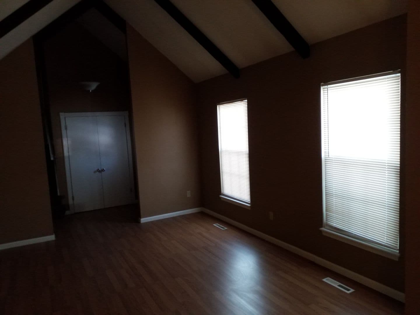 Kansas City House: 10013 N Harrison Drive