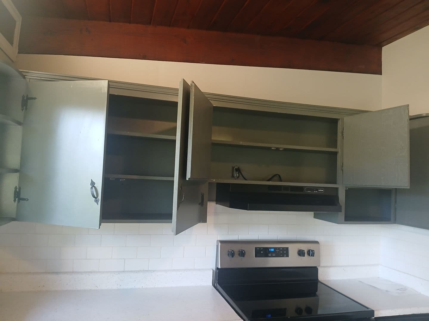 Kansas City House: 5323 NW Edgewood Circle