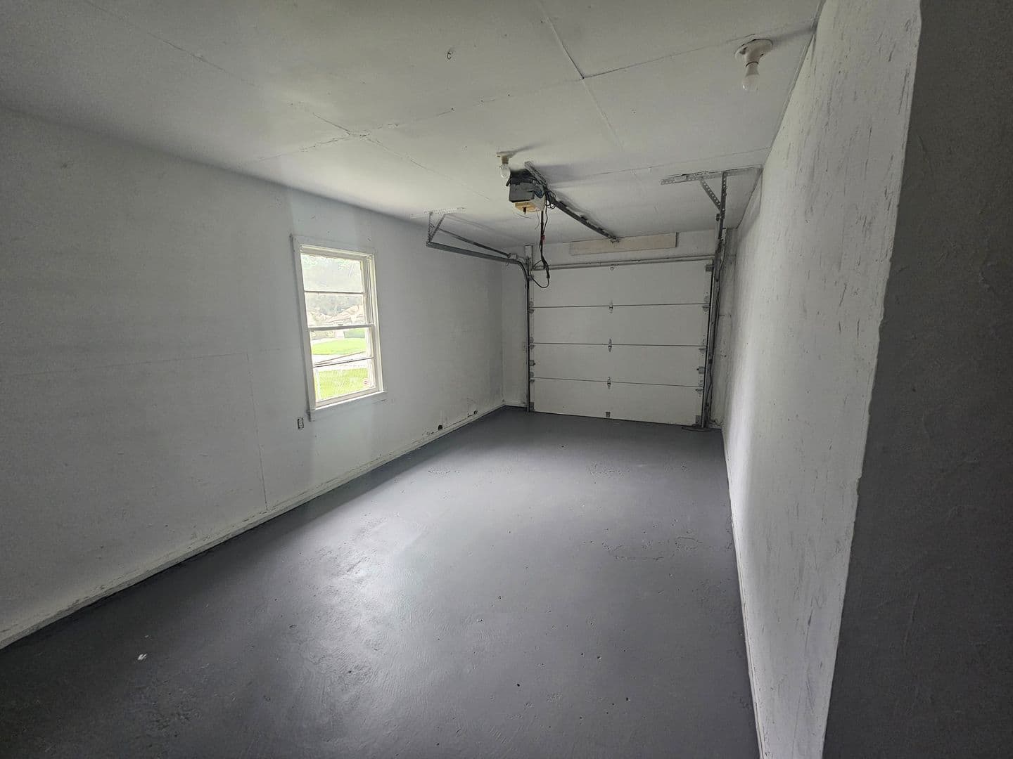 Kansas City Apartment: 800-802 E 75th Terrace