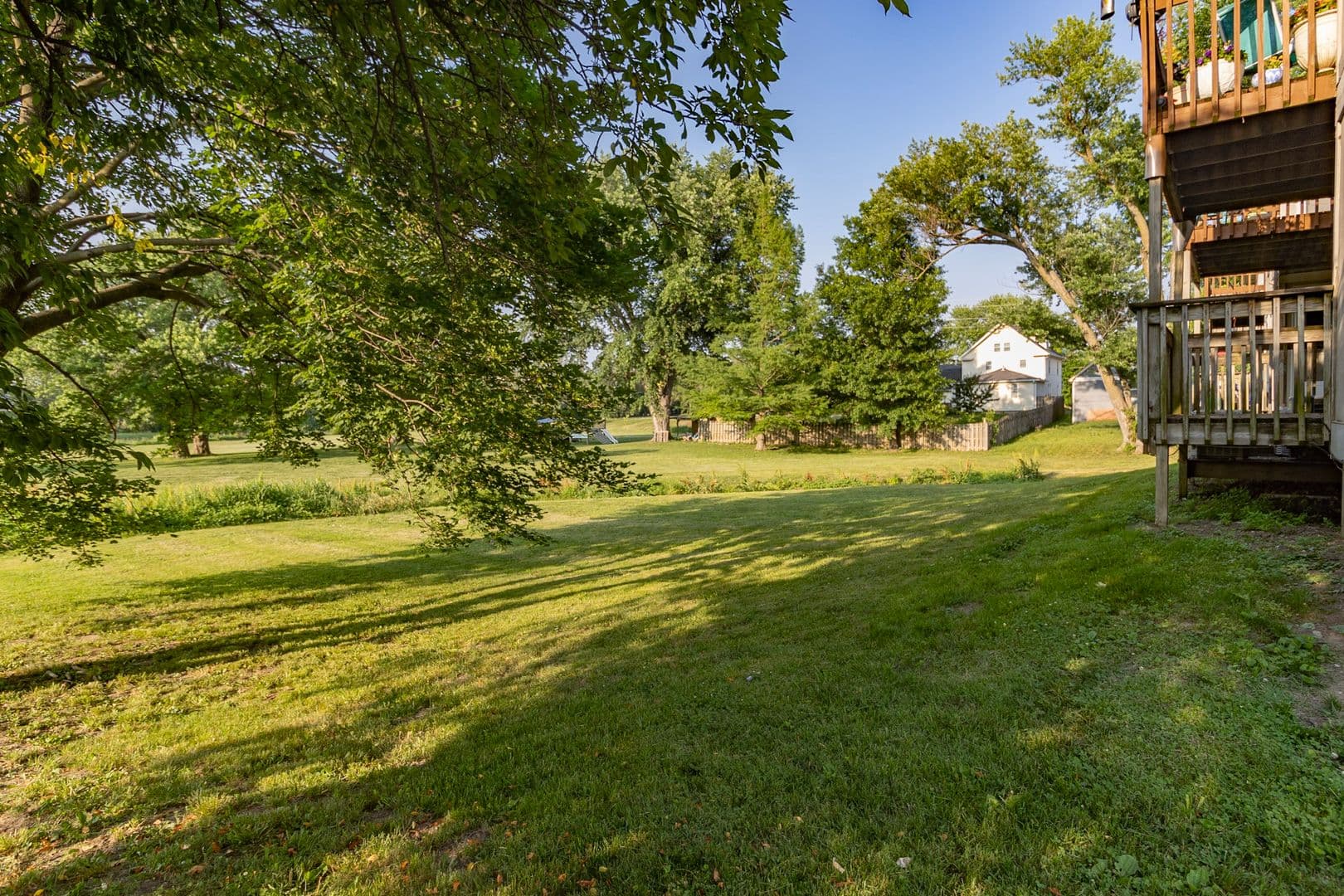 Smithville Apartment: 208 W. Main Street