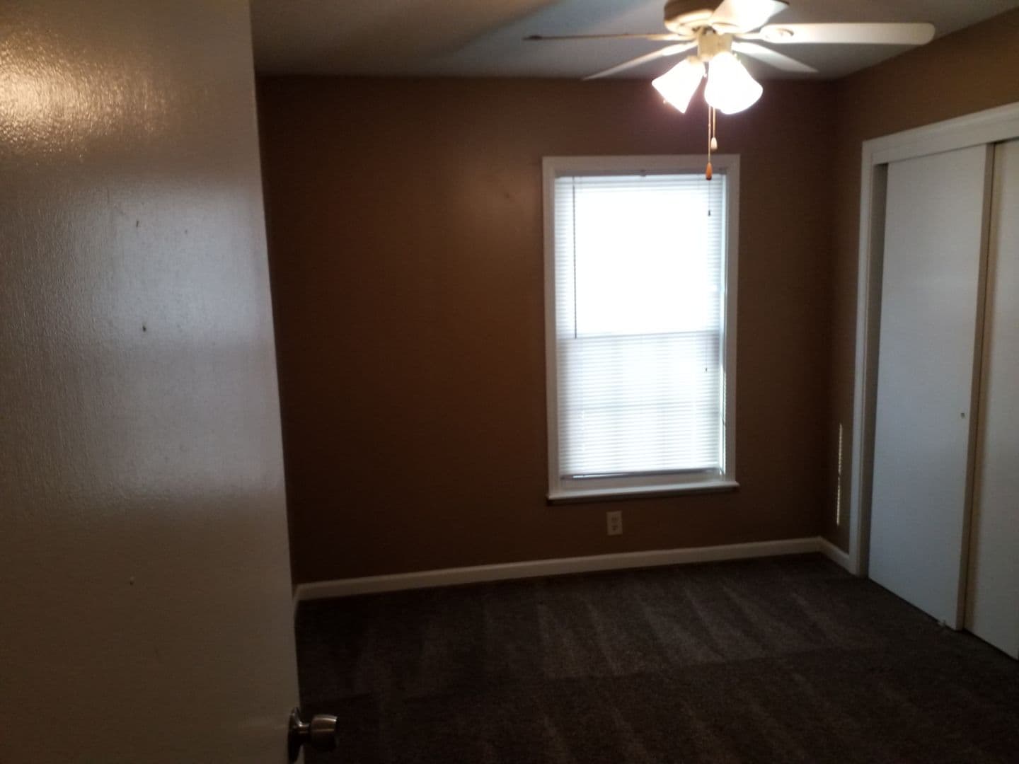 Kansas City House: 10013 N Harrison Drive