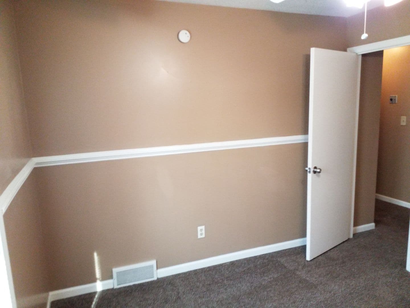 Kansas City House: 10013 N Harrison Drive