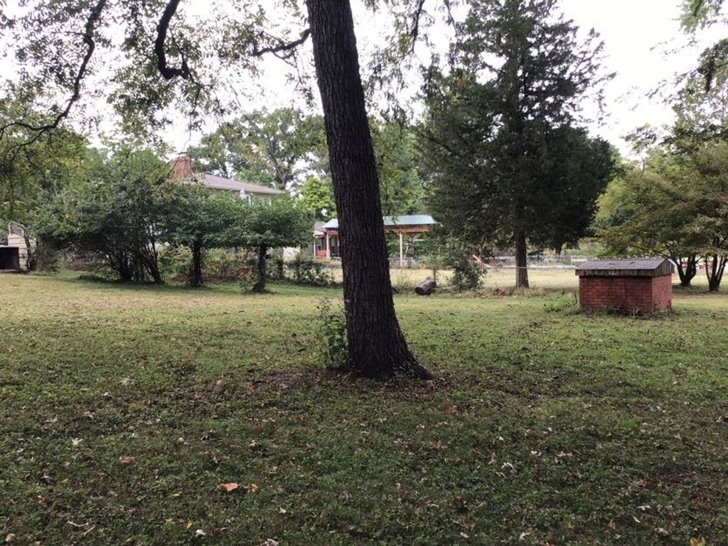 Kansas City House: 5323 NW Edgewood Circle