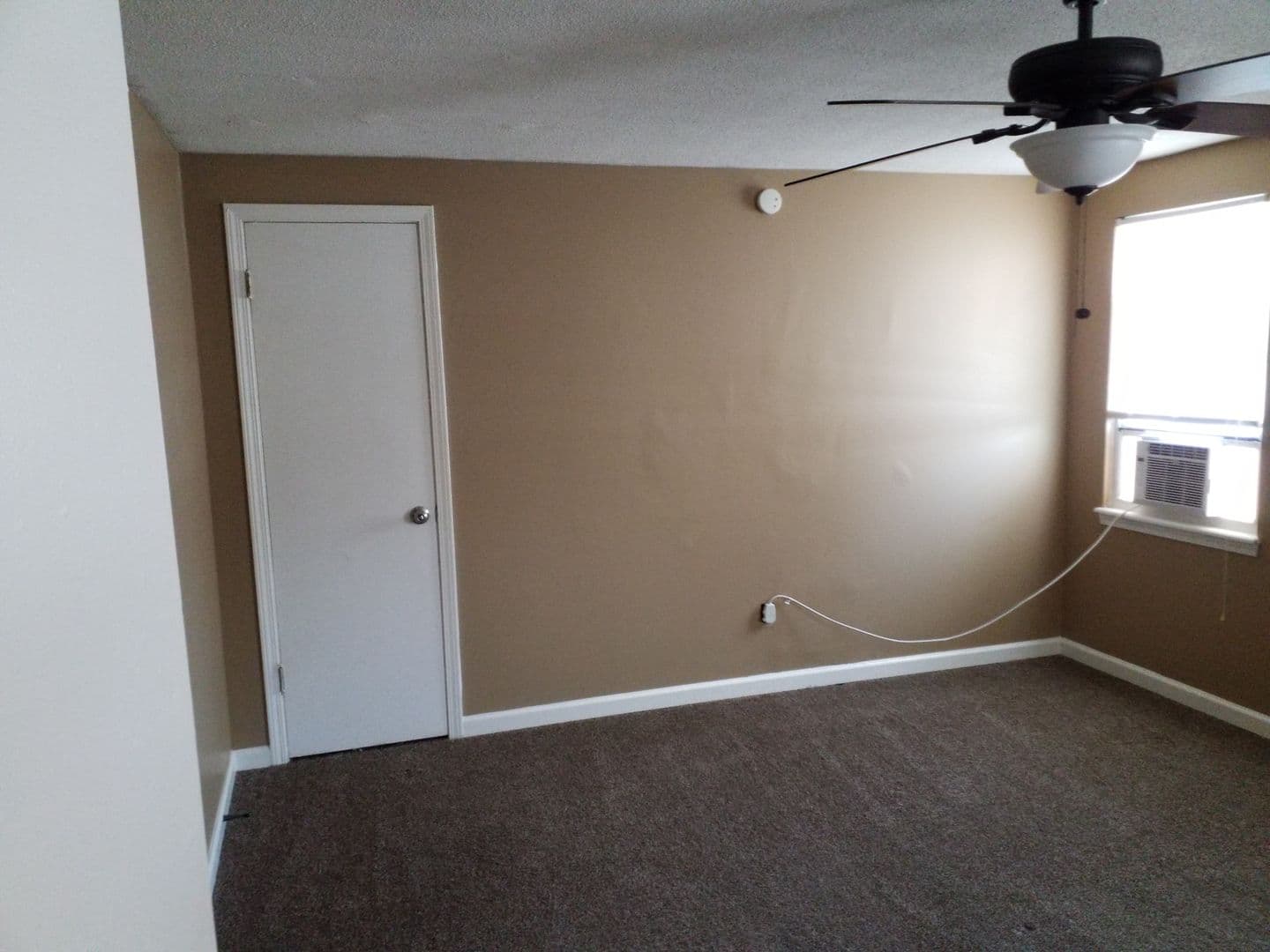 Kansas City House: 10013 N Harrison Drive