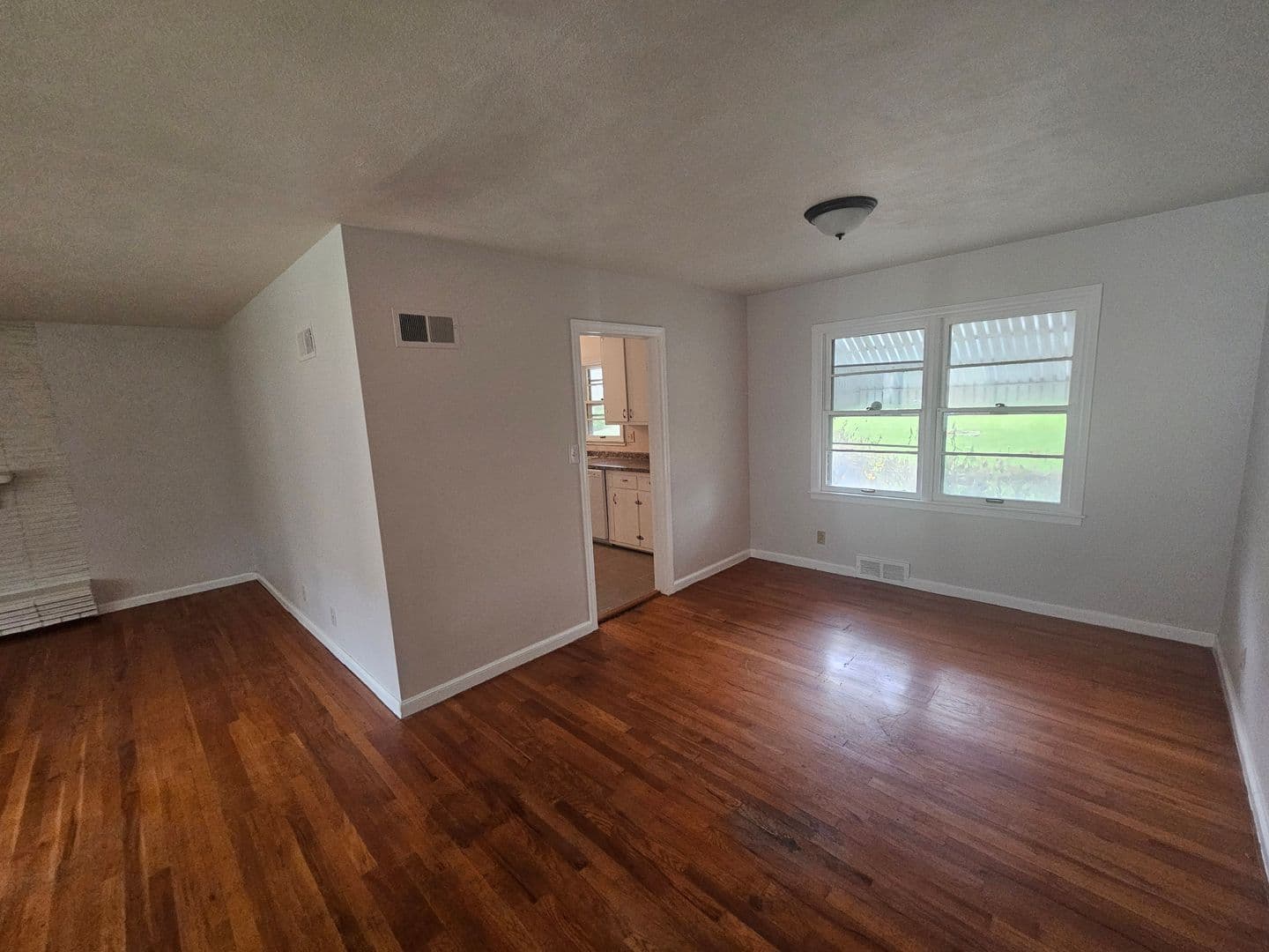 Kansas City Apartment: 800-802 E 75th Terrace
