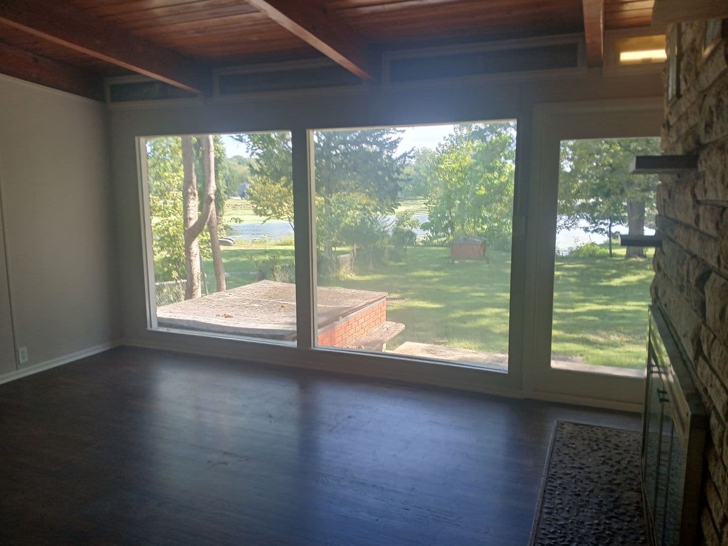 Kansas City House: 5323 NW Edgewood Circle