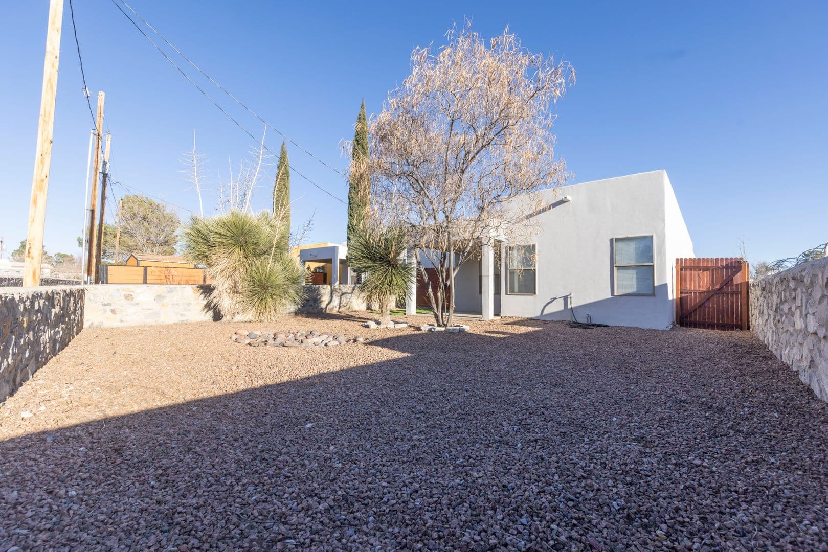 Las Cruces House: 1635 Spruce