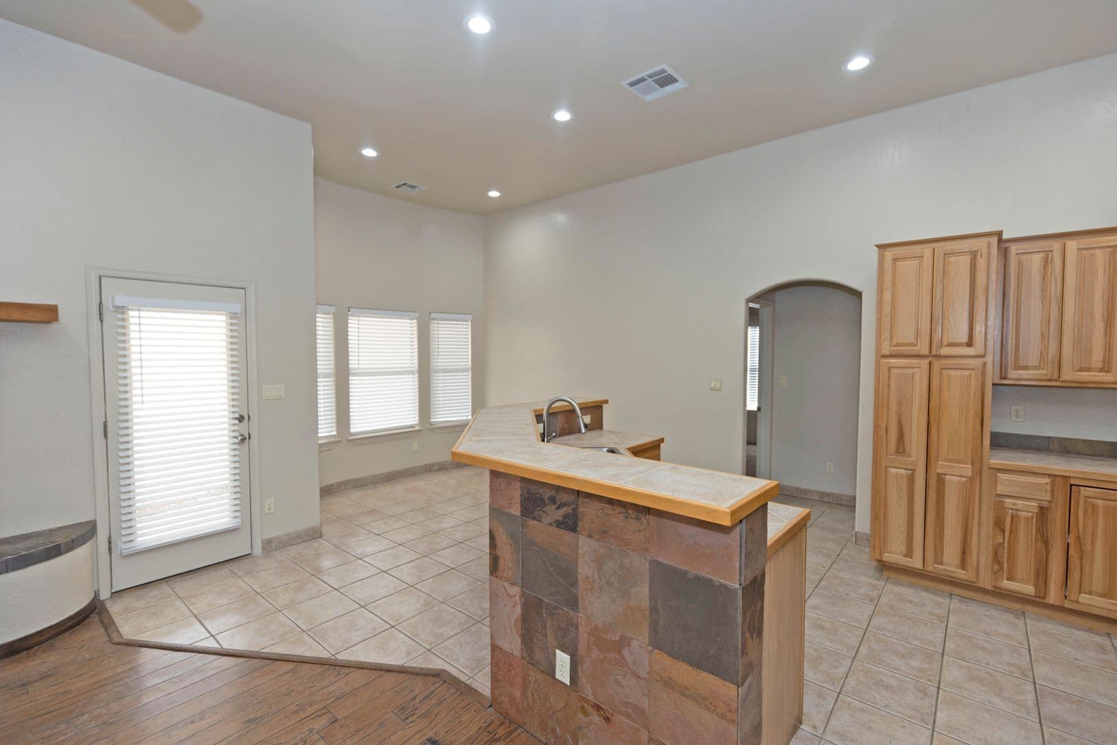 Las Cruces House: 3394 Chimney Rock