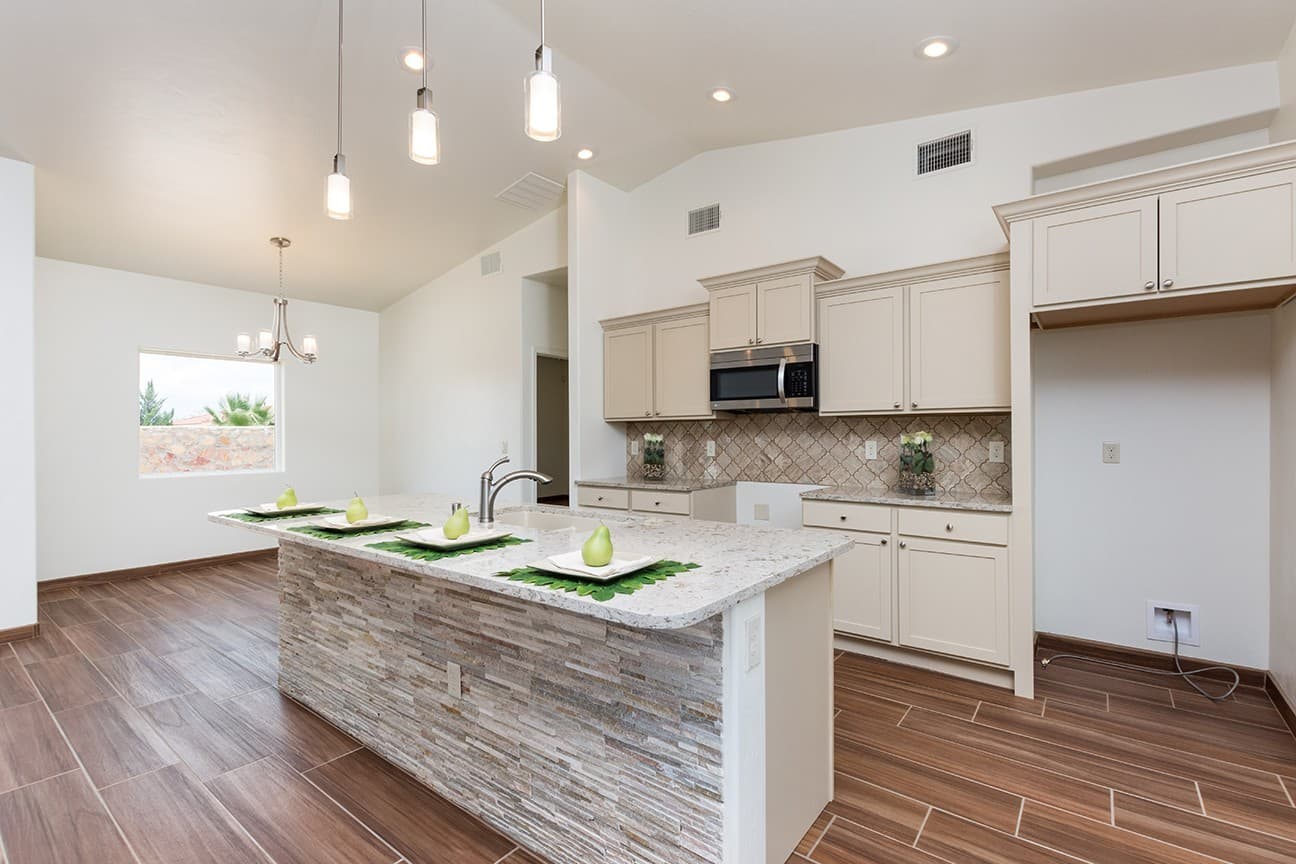 Las Cruces House: 4507 Mesa Central