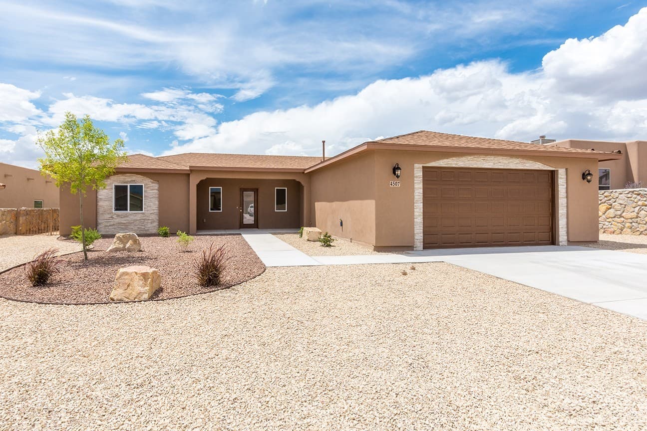 Las Cruces House: 4507 Mesa Central