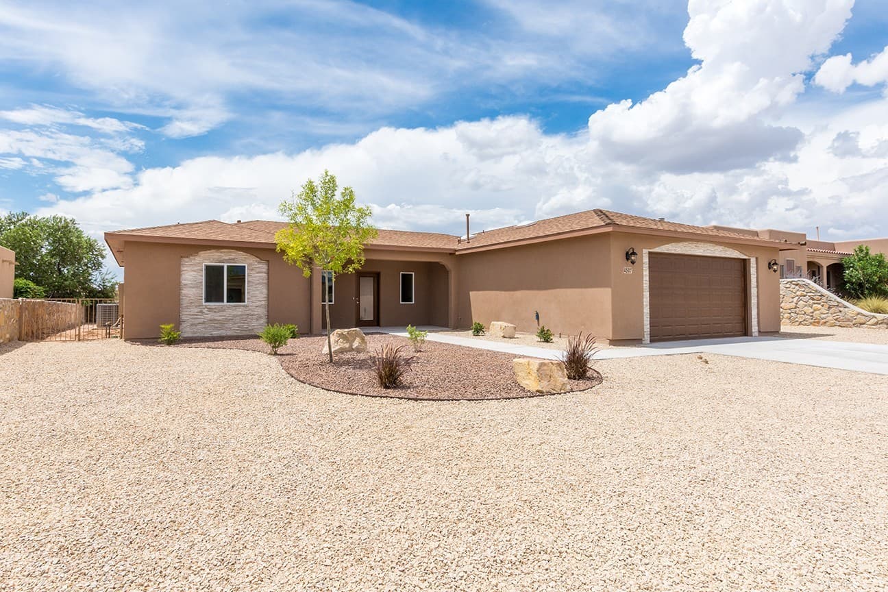 Las Cruces House: 4507 Mesa Central