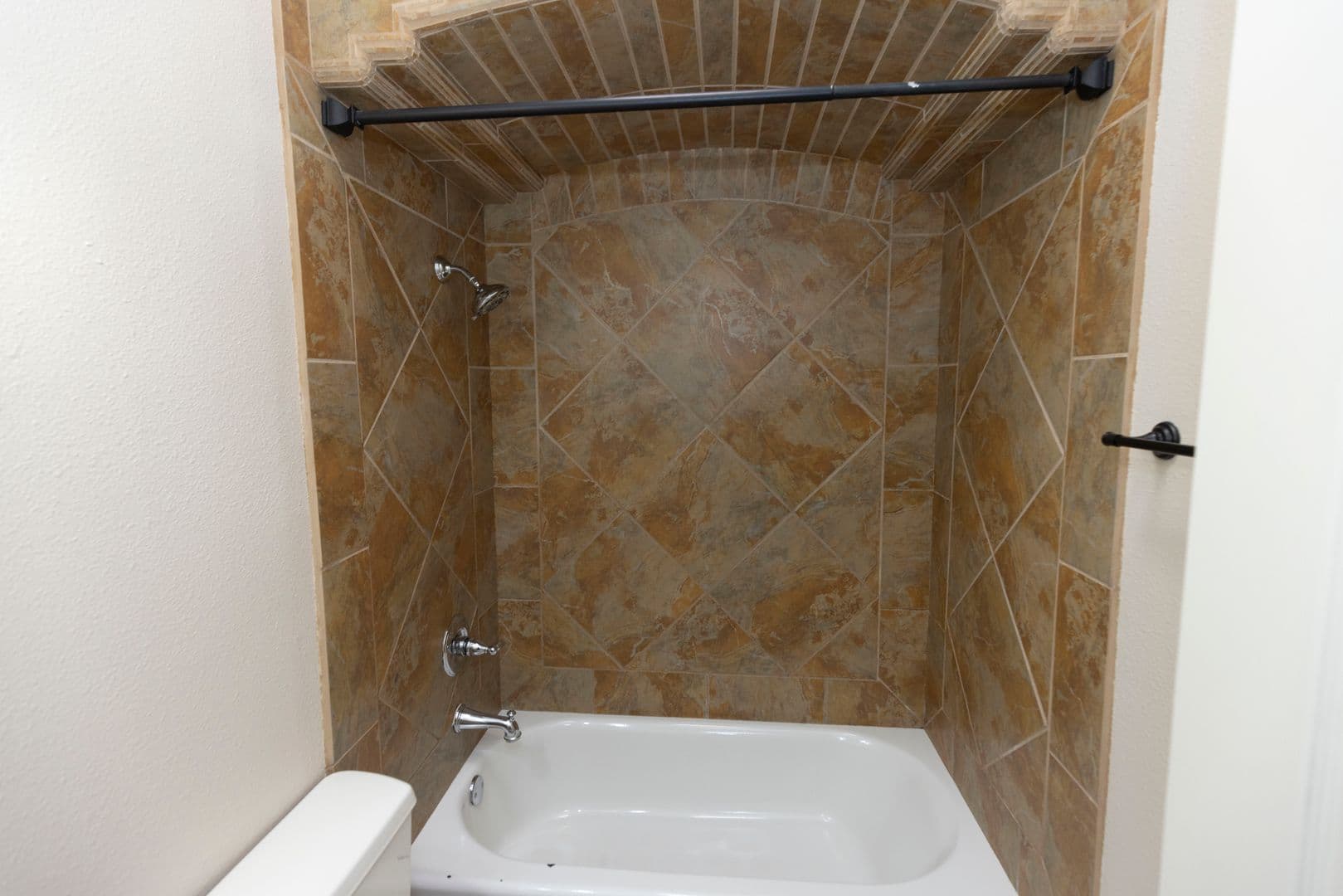 Las Cruces House: 3394 Chimney Rock