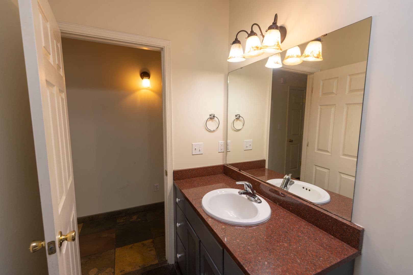 Las Cruces House: 1635 Spruce