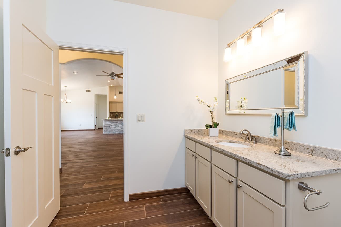 Las Cruces House: 4507 Mesa Central