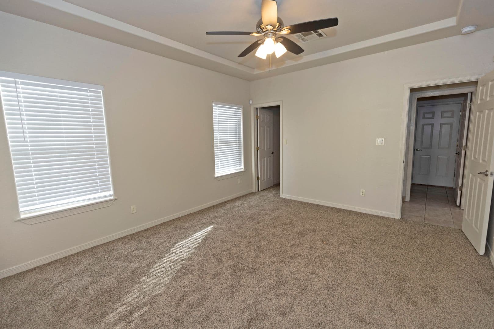 Las Cruces House: 3394 Chimney Rock