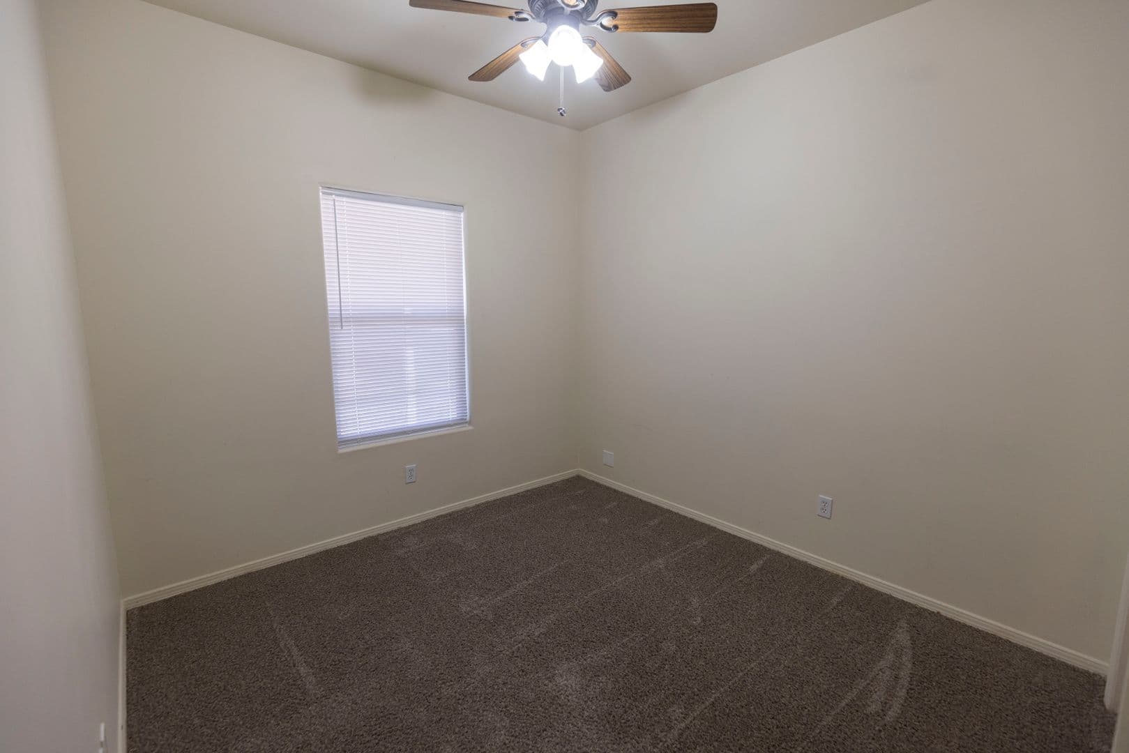 Las Cruces House: 1635 Spruce