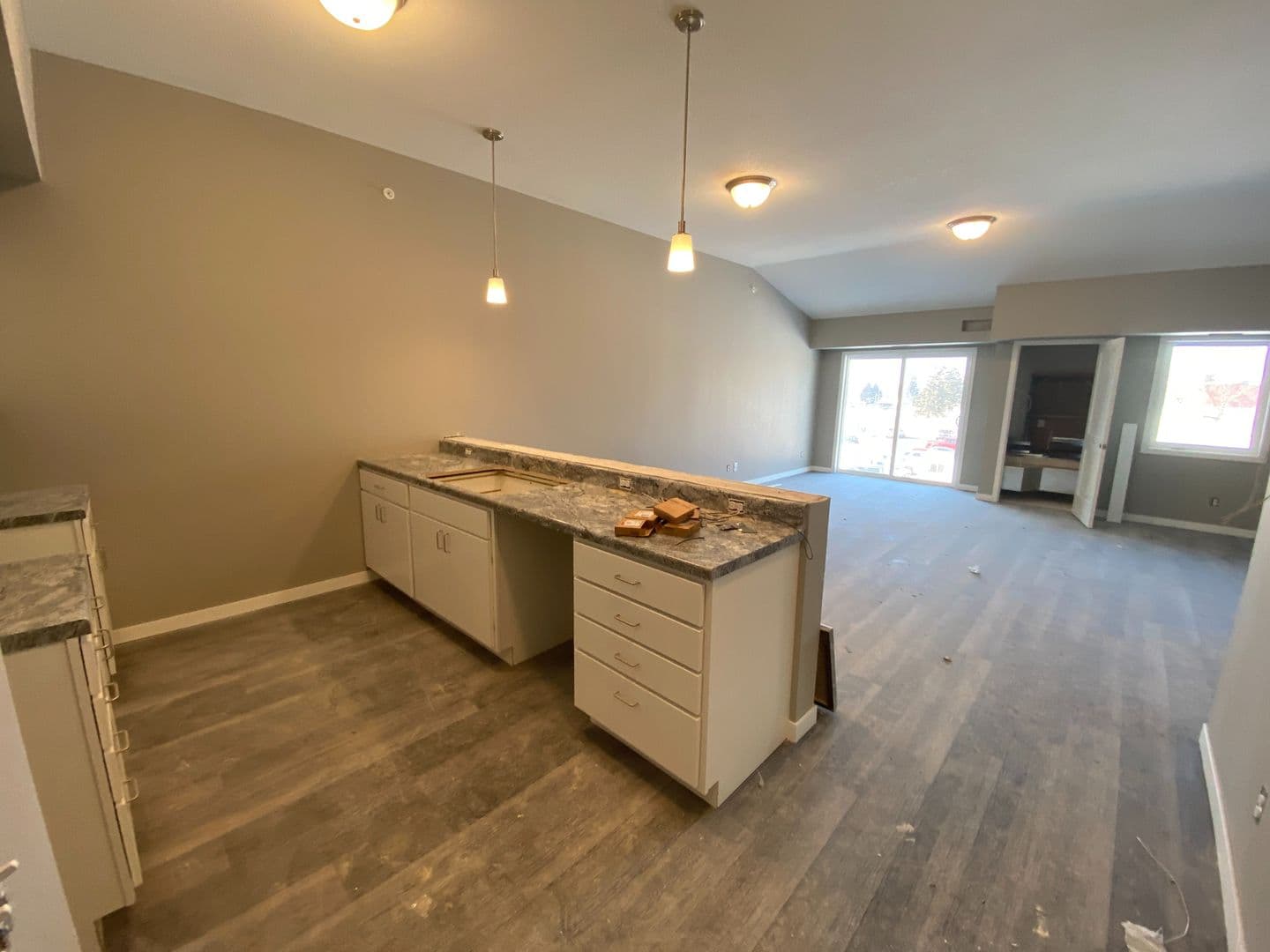 Owatonna Apartment: 325 Florence Ave