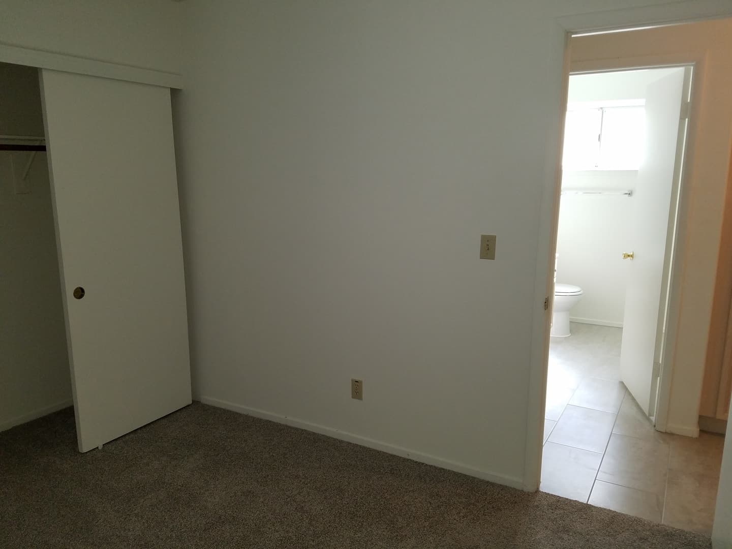 N Las Vegas House: 4319 E. Pageantry Falls Dr