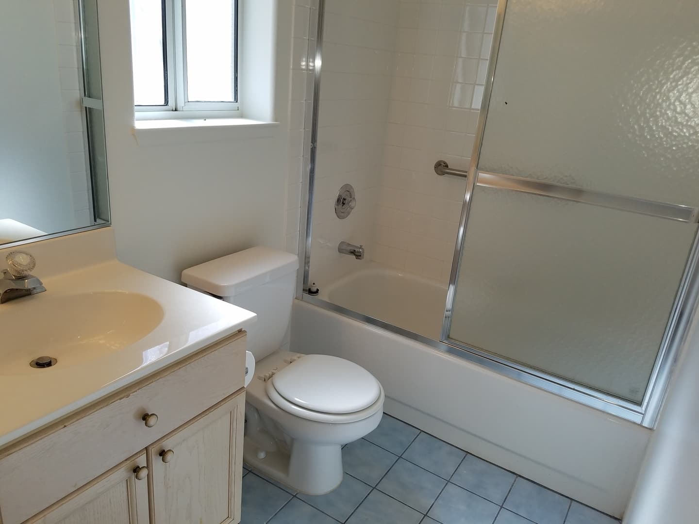 N Las Vegas House: 4319 E. Pageantry Falls Dr
