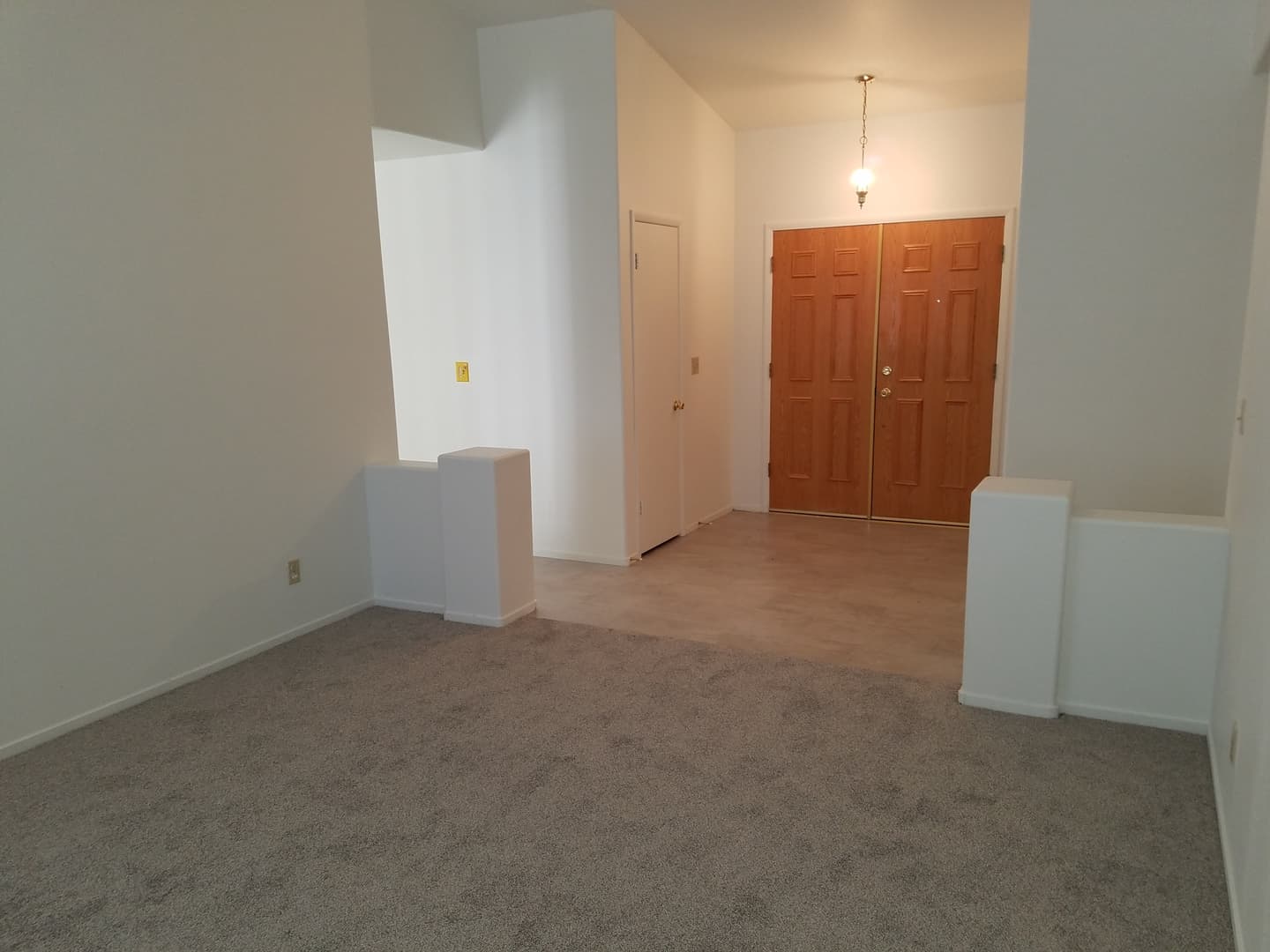 N Las Vegas House: 4319 E. Pageantry Falls Dr
