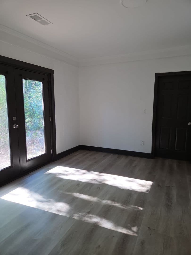 Lancaster House: 1622 Hillside Avenue