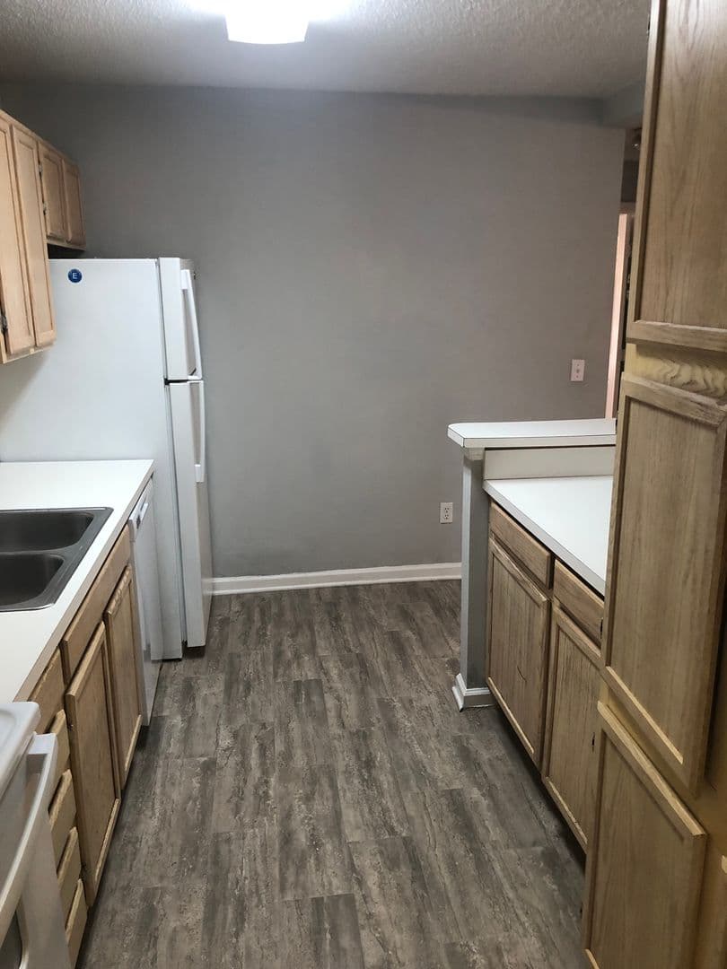 Sumter Apartment: 1070 Jessamine Trail