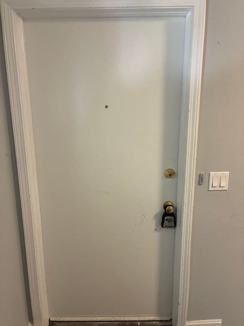 Sumter Apartment: 120 Engleside Street
