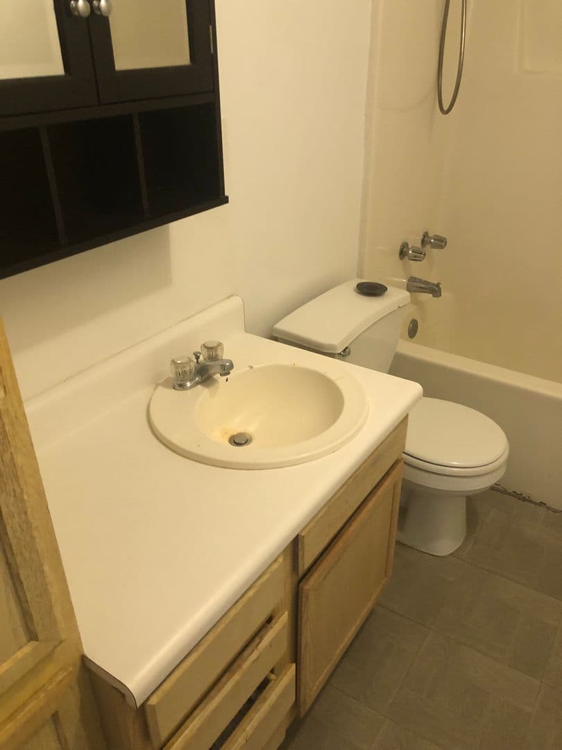 Sumter Apartment: 1070 Jessamine Trail