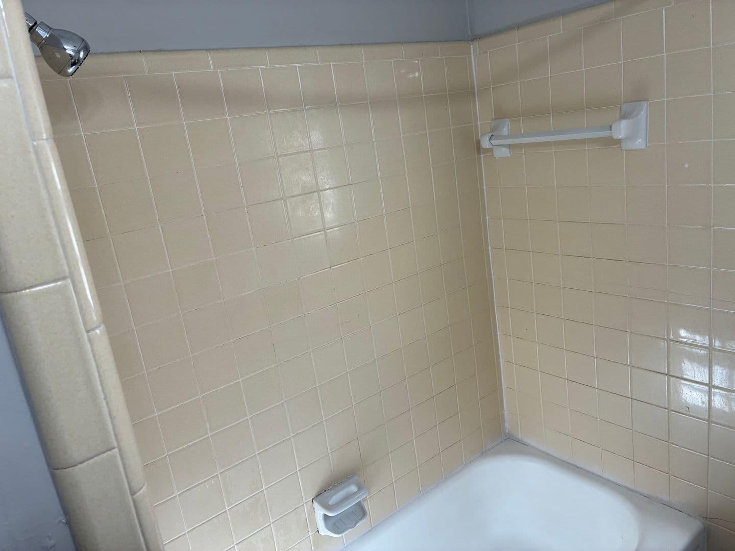 Sumter Apartment: 120 Engleside Street