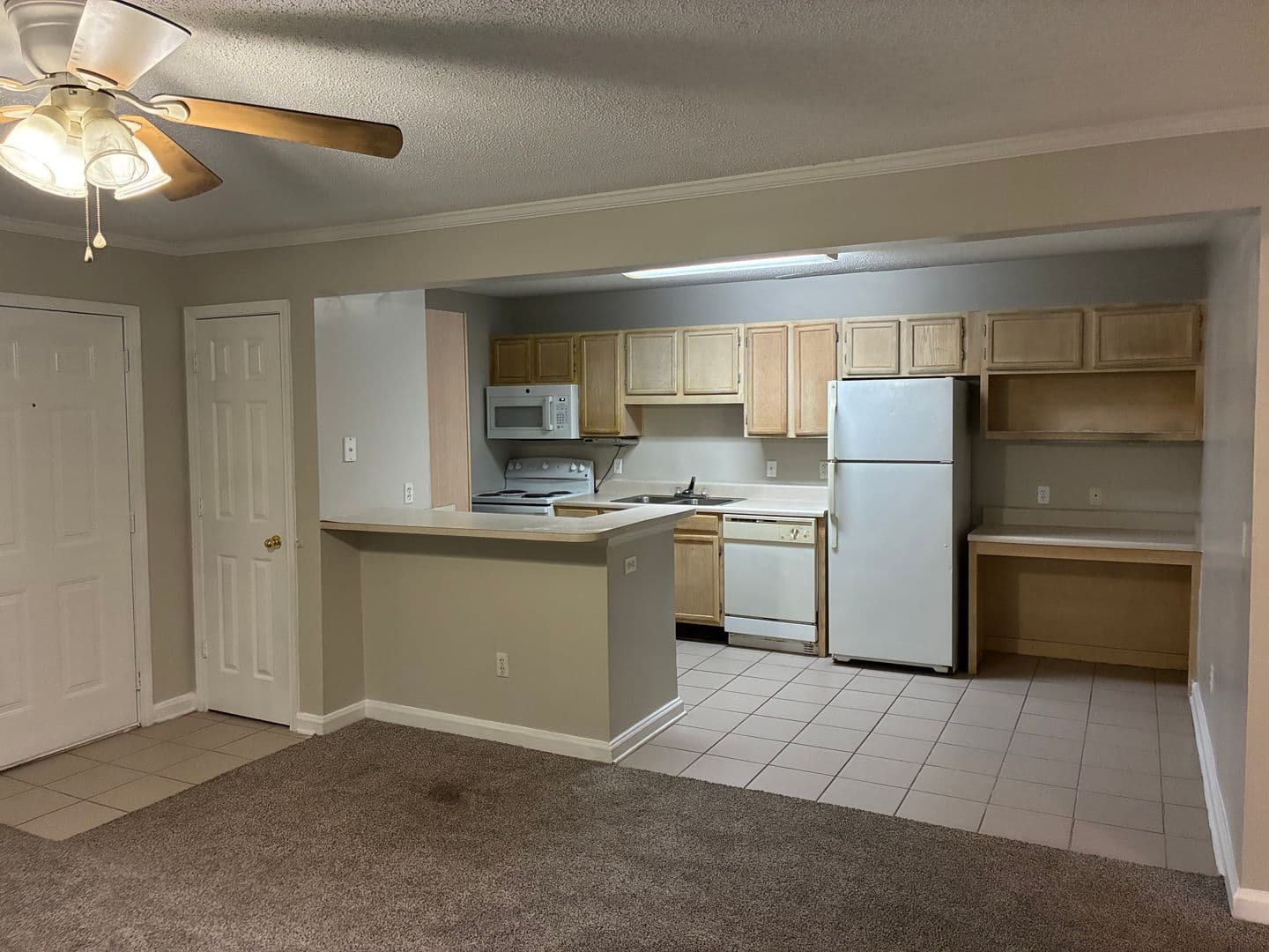 Sumter Apartment: 1070 Jessamine Trail